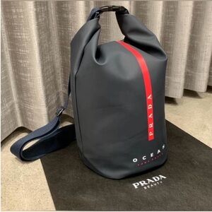 Prada perfume gift men’s Duffel Bag